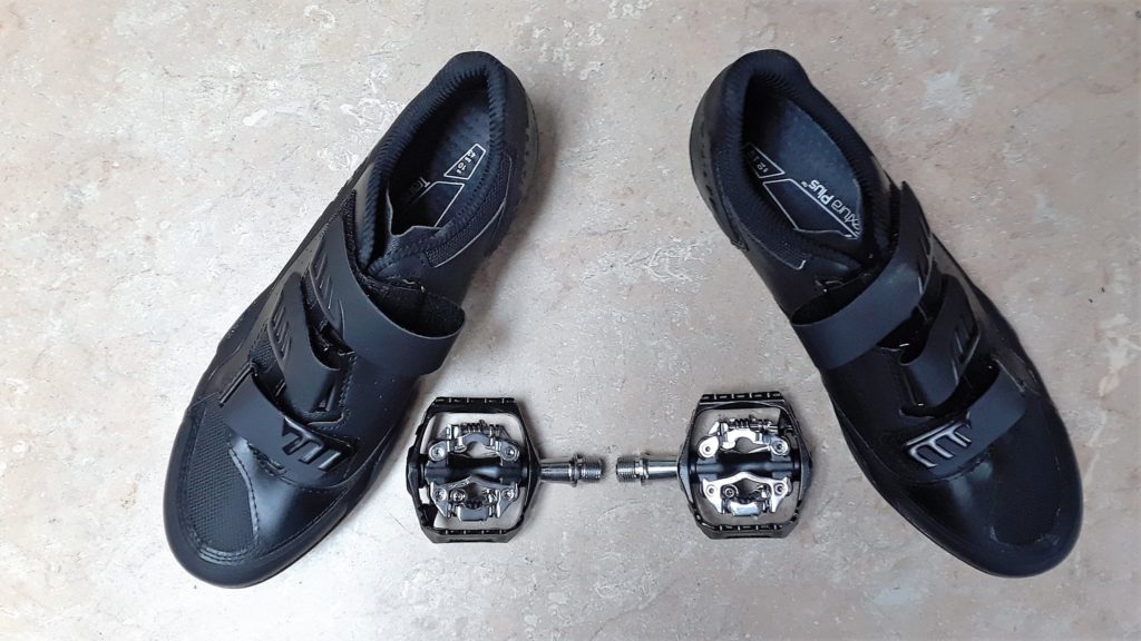 cycle shoes and pedals